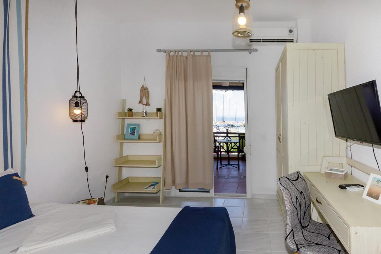 Nikiti Seafront Blue Apartment Exterior photo
